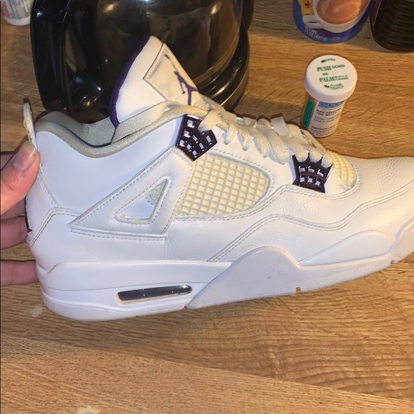 Jordan Retro 4 Metallic Purple